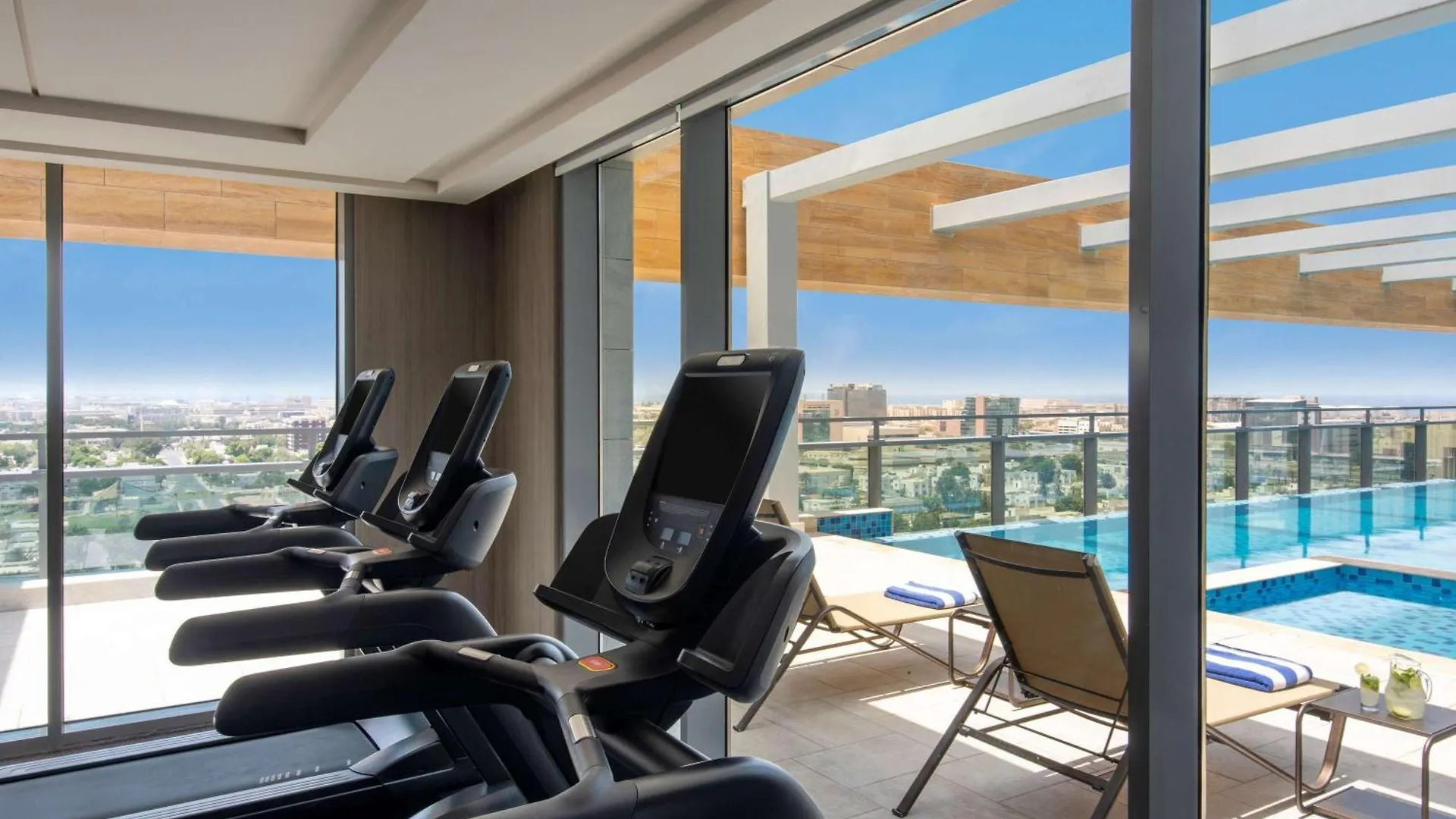 Swissotel Living Jeddah 5*,